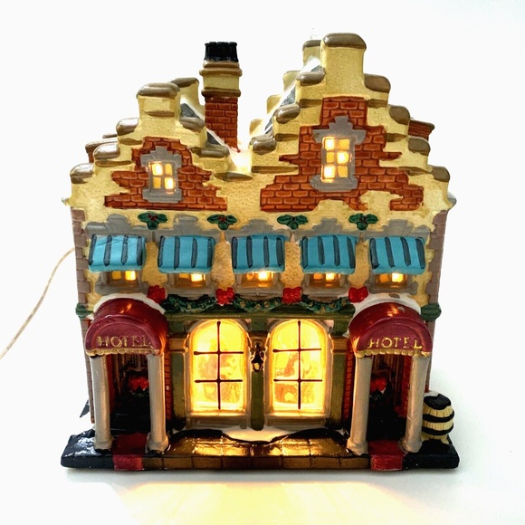 Light Up Christmas Streets Hotel Village House Holiday Porcelain Hand Painted - Picture 1 of 11